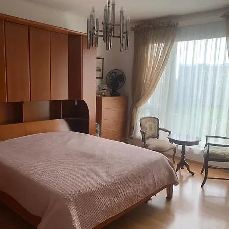 Appartement Linkerover- City Centre & Cathedral View Antwerpen